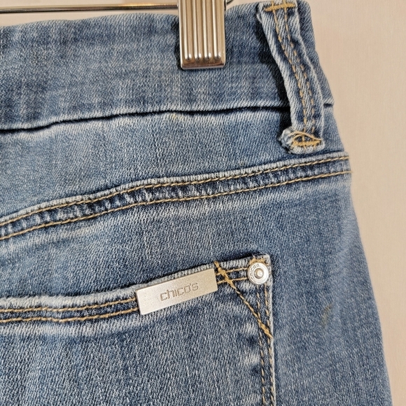 CHICO'S Women's The Platinum Crop Jeans Sz 2P Floral Embroidered High-Rise - Picture 9 of 12